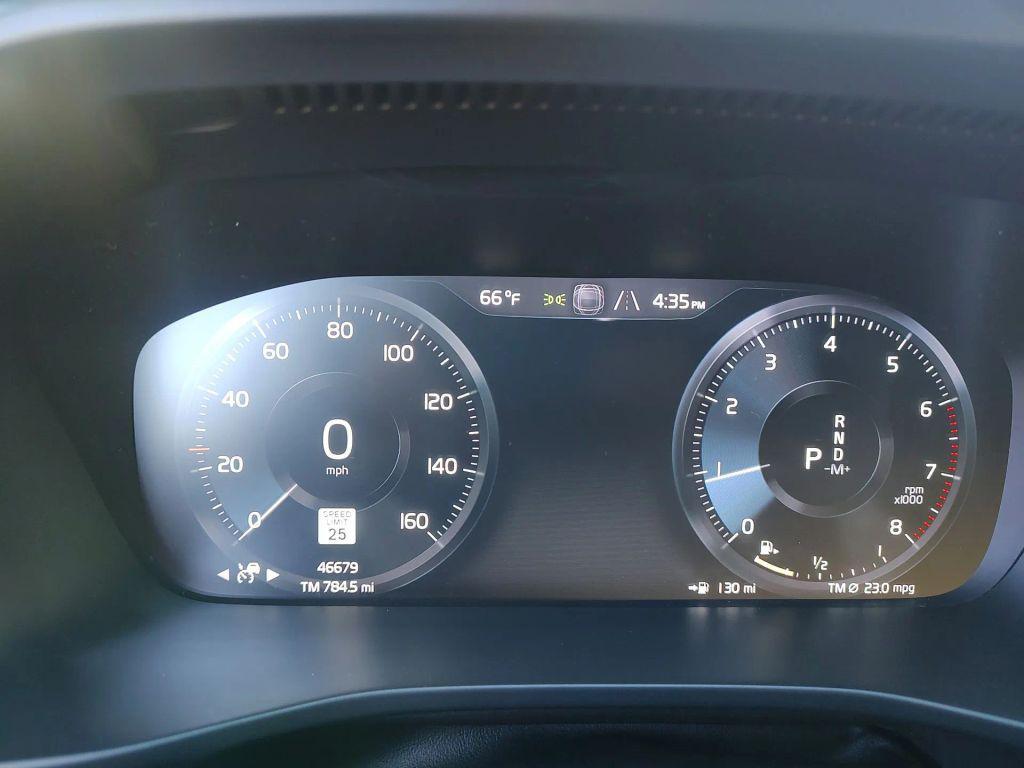 used 2021 Volvo XC40 car, priced at $23,640