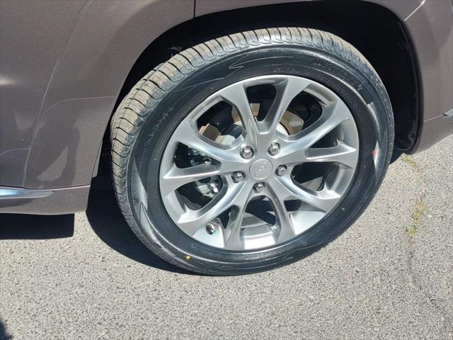 used 2019 Jeep Grand Cherokee car, priced at $28,384