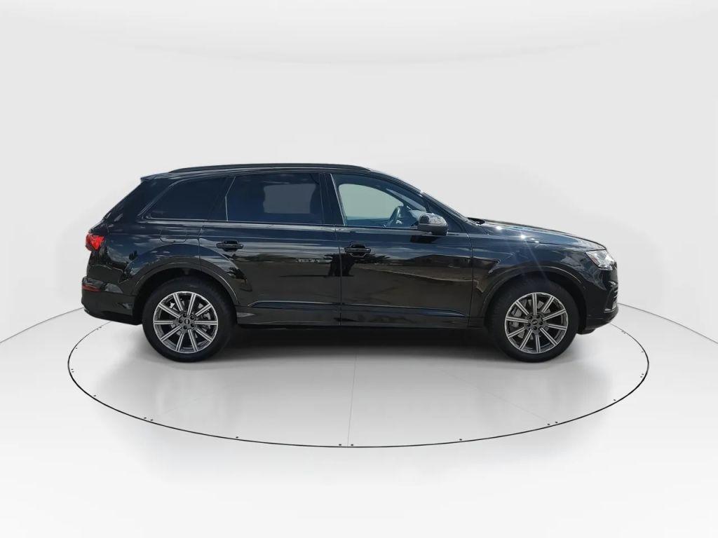 used 2022 Audi Q7 car, priced at $35,990