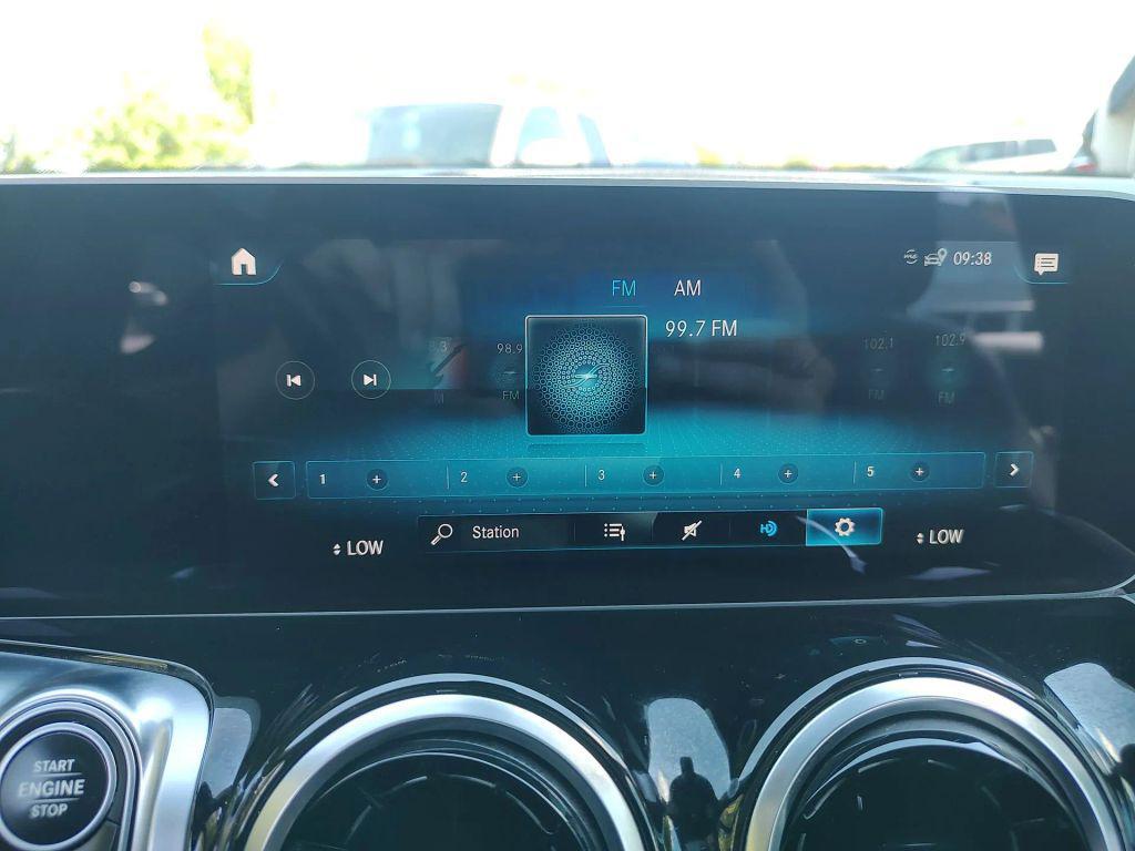 used 2021 Mercedes-Benz GLB 250 car, priced at $25,990