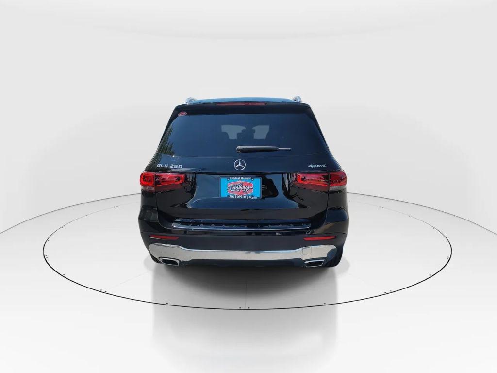 used 2021 Mercedes-Benz GLB 250 car, priced at $25,990