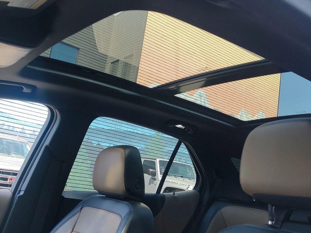 used 2023 Chevrolet Equinox car, priced at $25,693