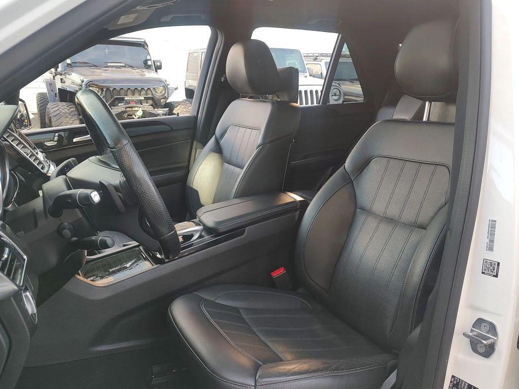used 2019 Mercedes-Benz GLE 400 car, priced at $19,987