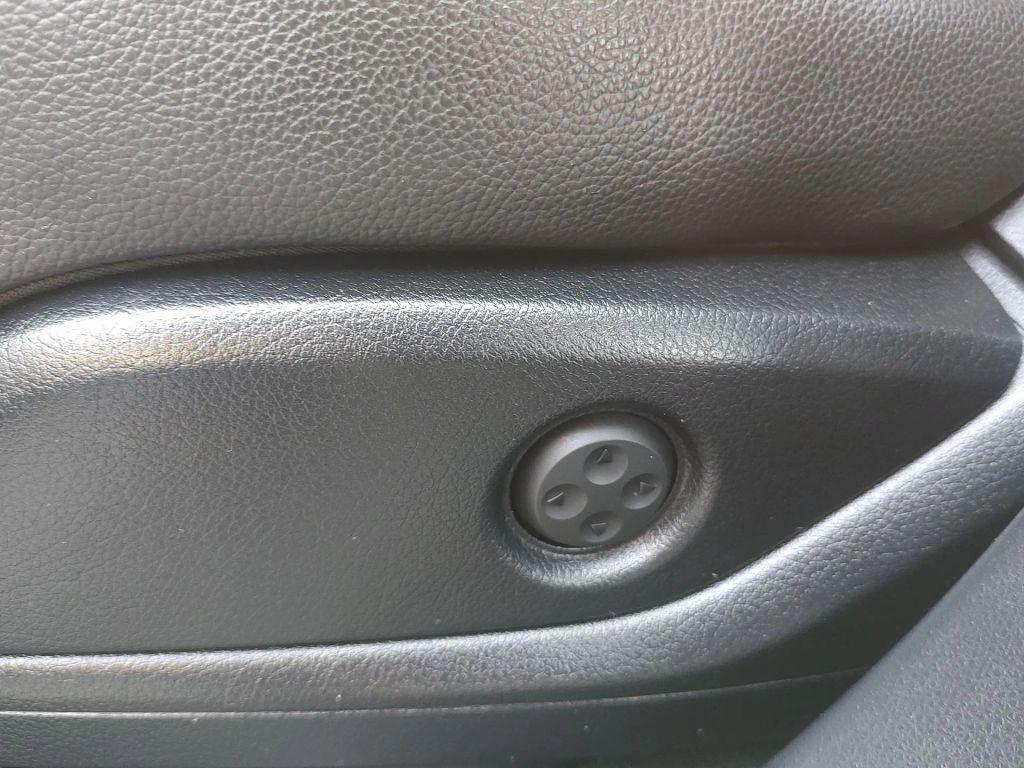 used 2019 Mercedes-Benz GLE 400 car, priced at $19,987