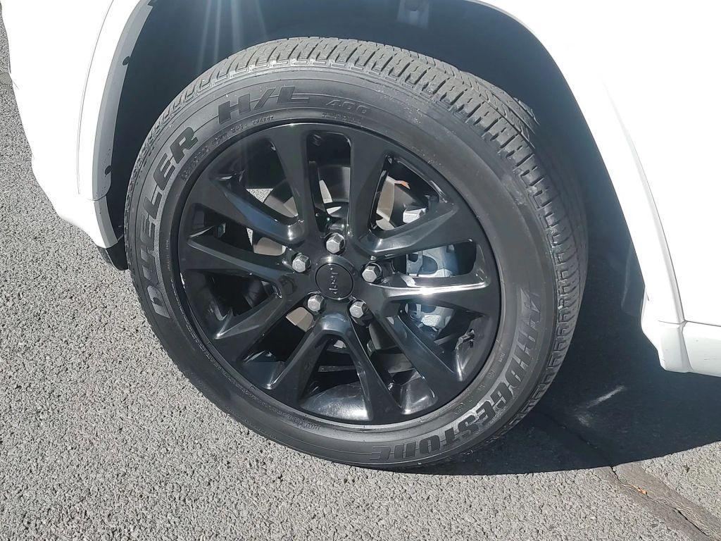 used 2021 Jeep Grand Cherokee car, priced at $26,989