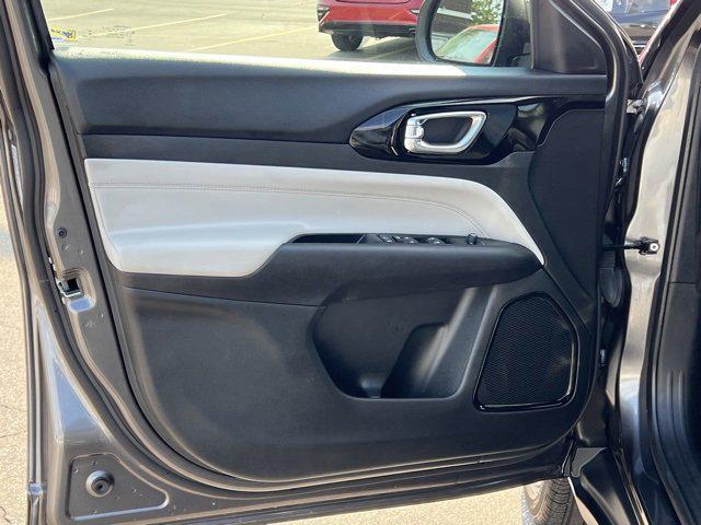 used 2022 Jeep Compass car, priced at $25,995