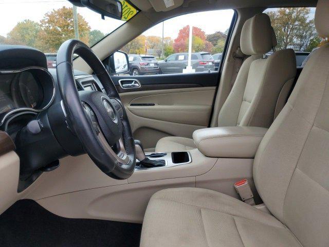 used 2016 Jeep Grand Cherokee car, priced at $12,995