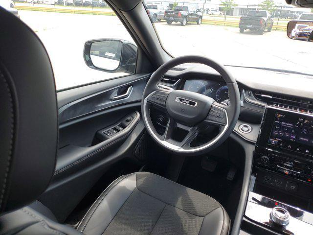 new 2025 Jeep Grand Cherokee car, priced at $46,730