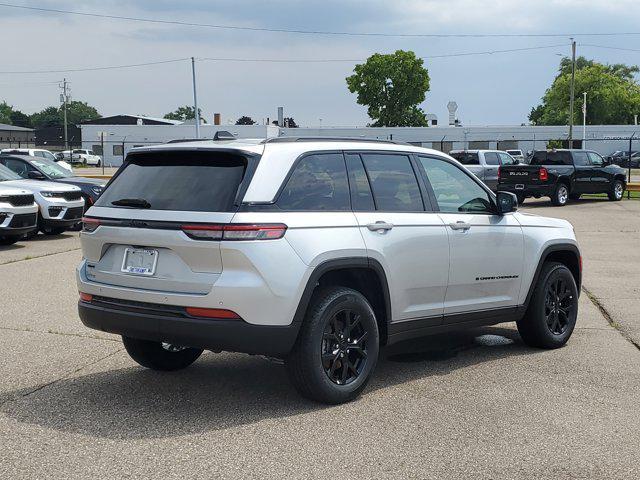 new 2025 Jeep Grand Cherokee car, priced at $46,730