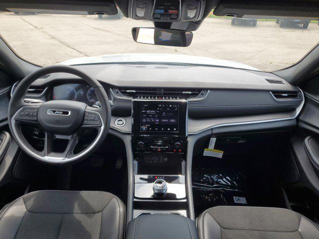new 2025 Jeep Grand Cherokee car, priced at $46,730