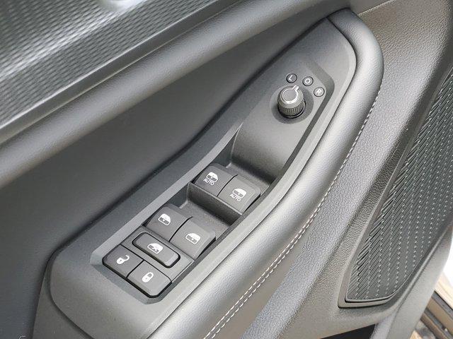new 2025 Jeep Grand Cherokee car, priced at $46,730