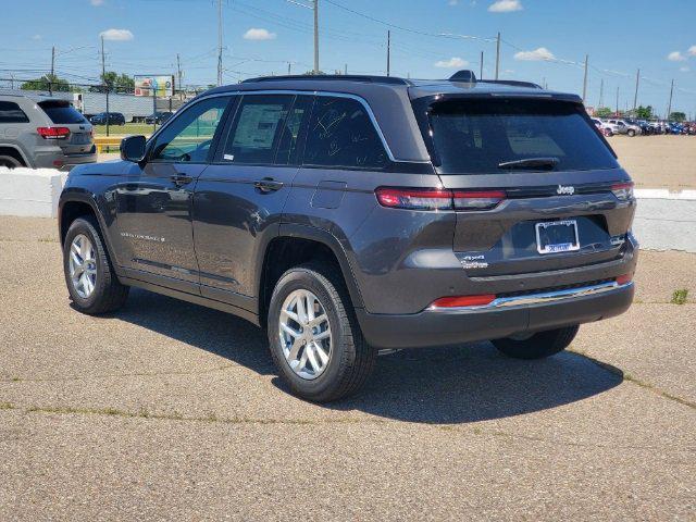 new 2024 Jeep Grand Cherokee car, priced at $44,970