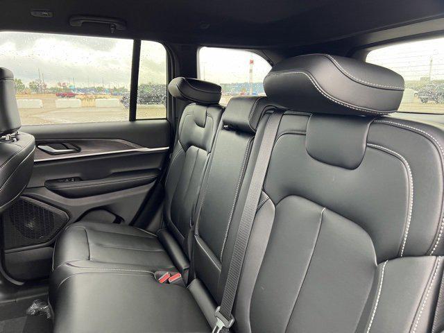new 2025 Jeep Grand Cherokee car, priced at $46,935