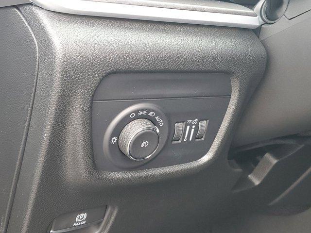 new 2025 Jeep Grand Cherokee car, priced at $50,220