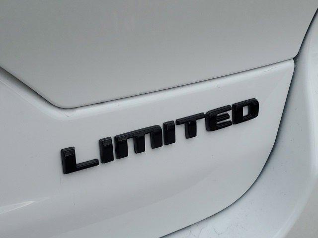 new 2025 Jeep Grand Cherokee car, priced at $49,625