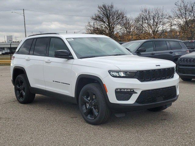 new 2025 Jeep Grand Cherokee car, priced at $49,625