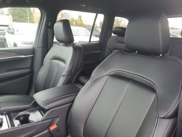 new 2025 Jeep Grand Cherokee car, priced at $49,625