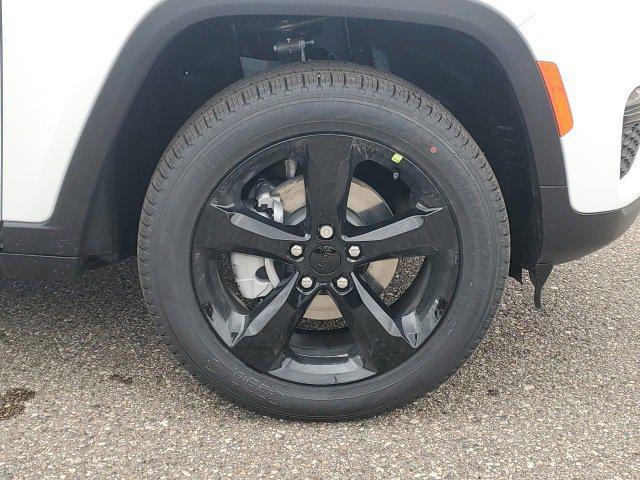 new 2025 Jeep Grand Cherokee car, priced at $49,625