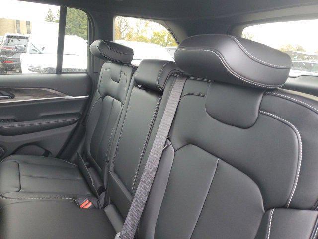 new 2025 Jeep Grand Cherokee car, priced at $49,625