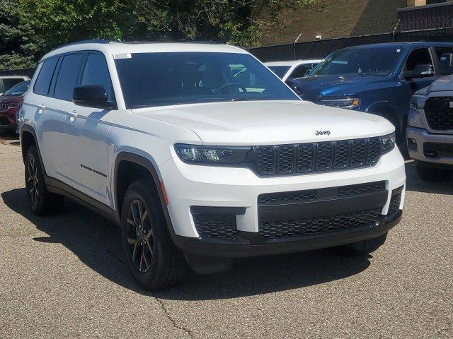 new 2024 Jeep Grand Cherokee L car, priced at $48,935