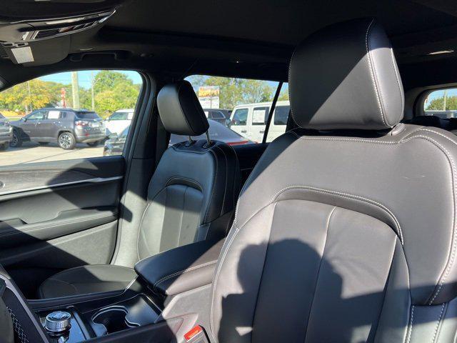 new 2025 Jeep Grand Cherokee L car, priced at $51,151