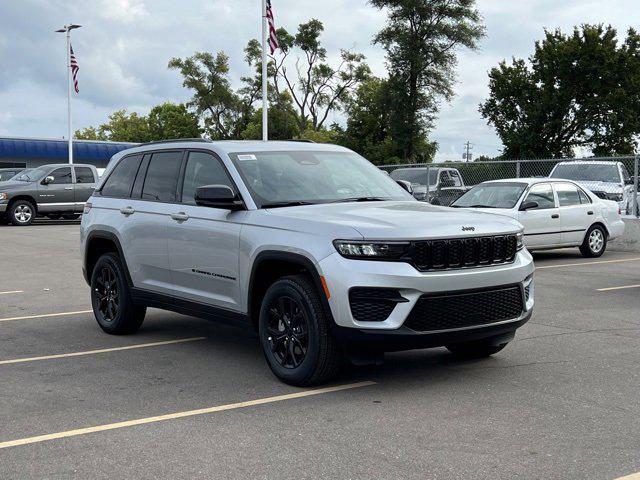 used 2025 Jeep Grand Cherokee car, priced at $43,504
