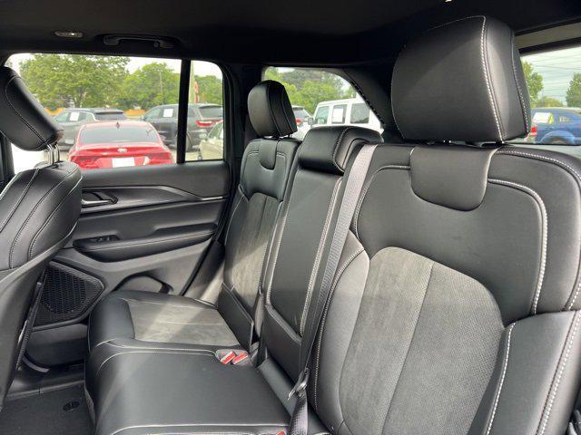 used 2025 Jeep Grand Cherokee car, priced at $43,504