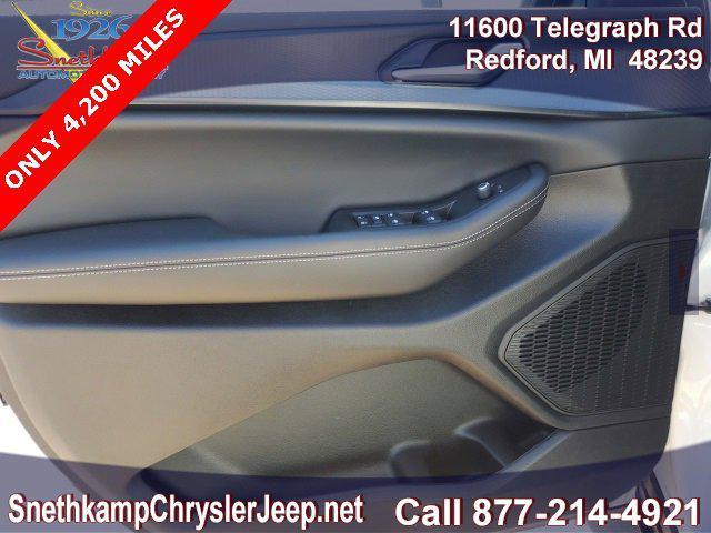 used 2024 Jeep Grand Cherokee car, priced at $39,695