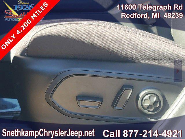 used 2024 Jeep Grand Cherokee car, priced at $39,695