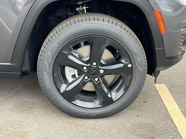 new 2025 Jeep Grand Cherokee L car, priced at $51,033