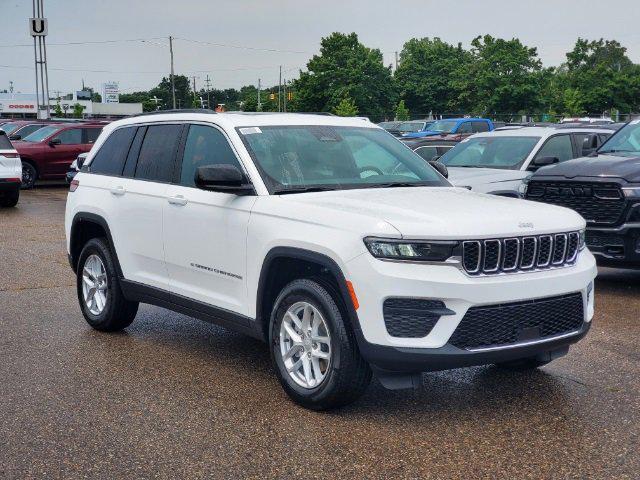 new 2024 Jeep Grand Cherokee car, priced at $42,580