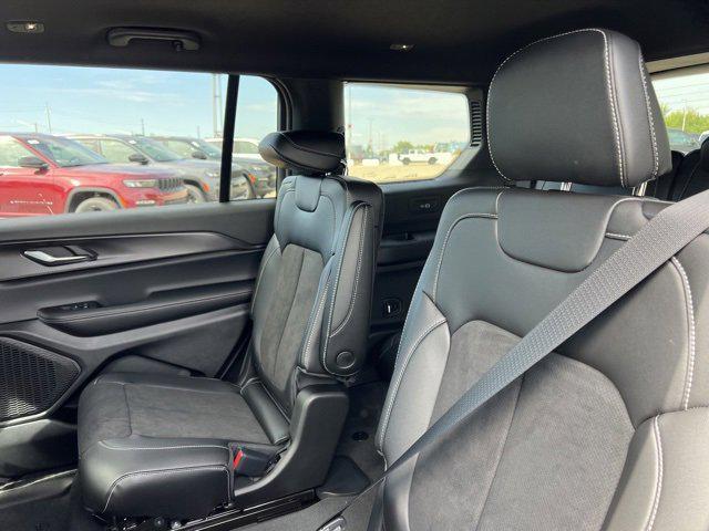 new 2025 Jeep Grand Cherokee L car, priced at $45,954