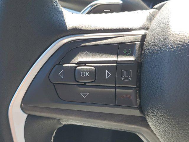 new 2025 Jeep Grand Cherokee car, priced at $50,220