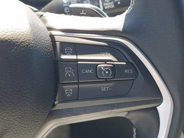 new 2025 Jeep Grand Cherokee car, priced at $50,220