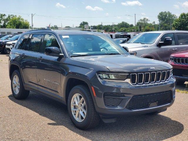 new 2024 Jeep Grand Cherokee car, priced at $43,175