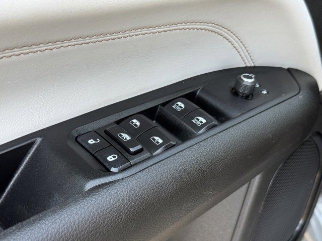 used 2022 Jeep Compass car, priced at $24,995