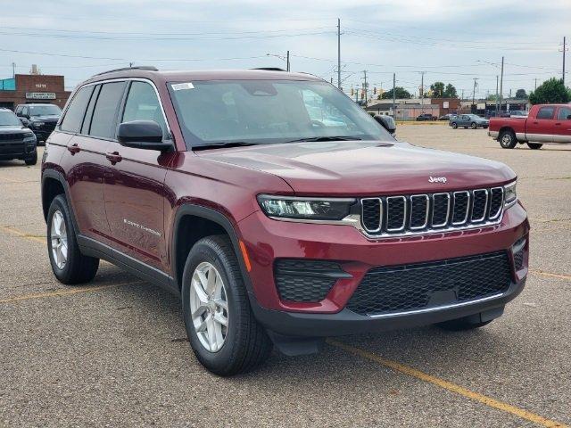 new 2024 Jeep Grand Cherokee car, priced at $44,970