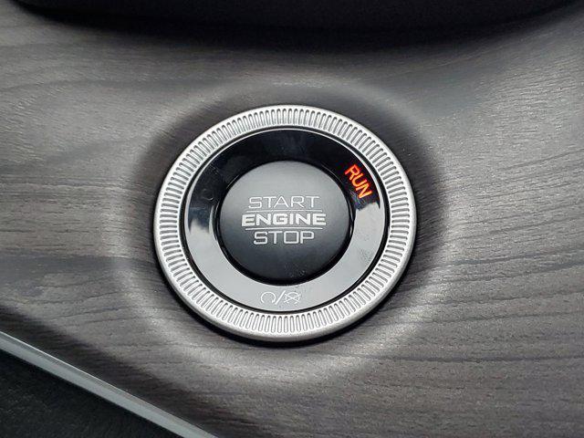 new 2025 Jeep Grand Cherokee car, priced at $50,220