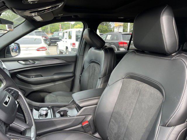 new 2025 Jeep Grand Cherokee car, priced at $43,504