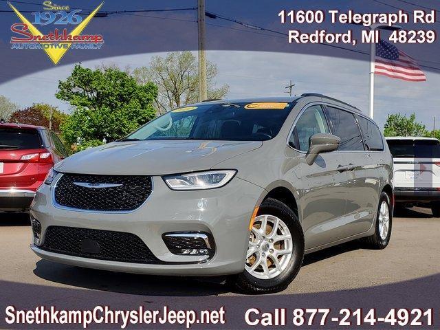 used 2022 Chrysler Pacifica car, priced at $27,595