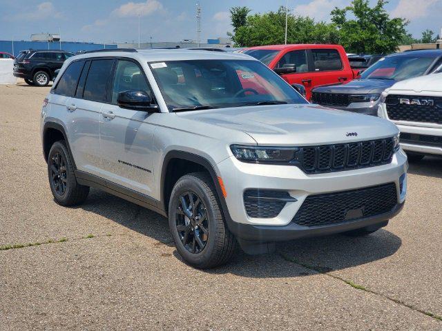 new 2024 Jeep Grand Cherokee car, priced at $48,025