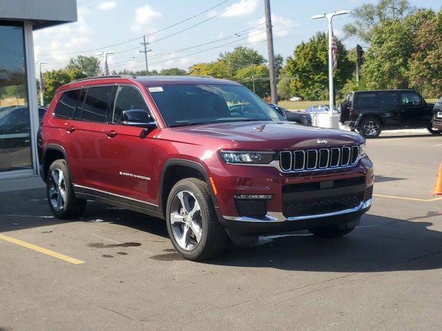 new 2024 Jeep Grand Cherokee L car, priced at $54,920