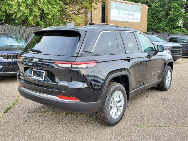 new 2024 Jeep Grand Cherokee car, priced at $43,175