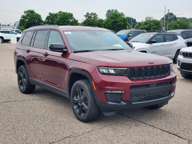 new 2024 Jeep Grand Cherokee L car, priced at $55,770