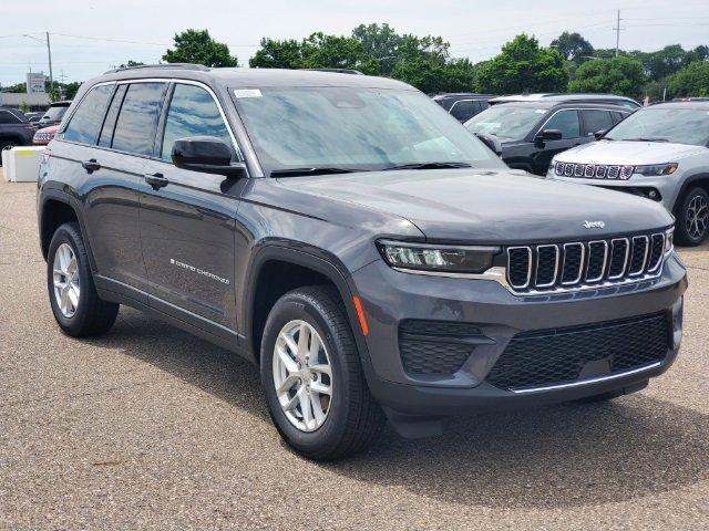 new 2024 Jeep Grand Cherokee car, priced at $44,970