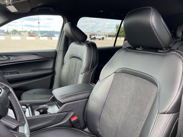 new 2025 Jeep Grand Cherokee L car, priced at $45,581