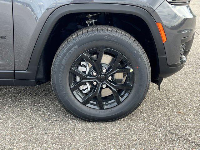 new 2025 Jeep Grand Cherokee L car, priced at $45,581