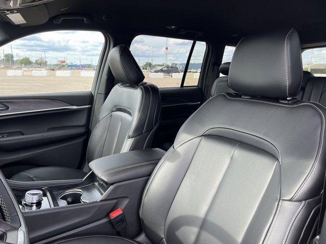 new 2025 Jeep Grand Cherokee car, priced at $46,426