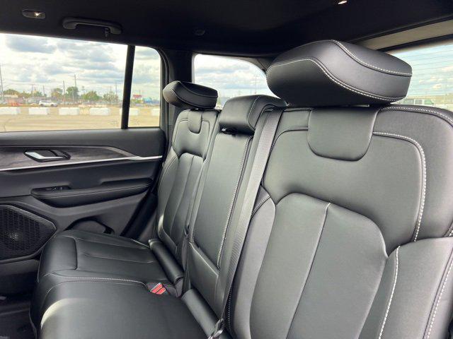 new 2025 Jeep Grand Cherokee car, priced at $46,426