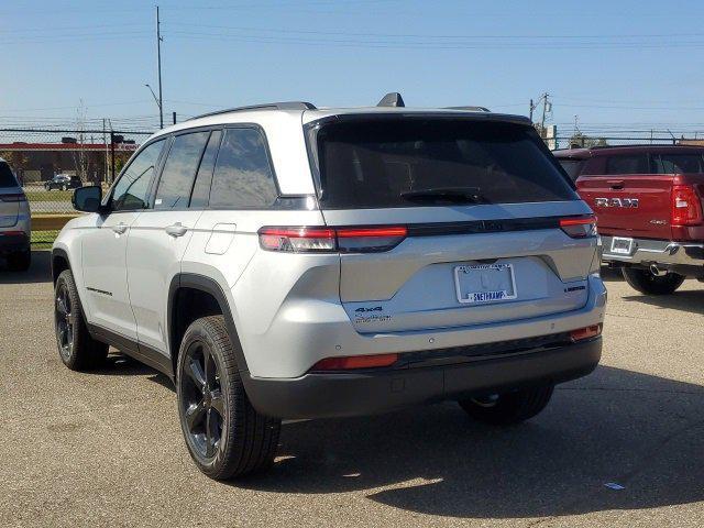 new 2025 Jeep Grand Cherokee car, priced at $52,535